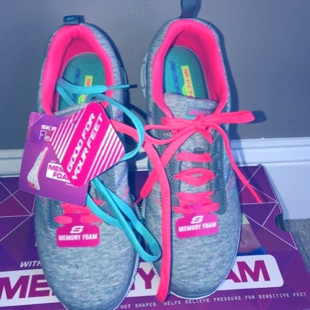 Skechers Womens Miracle Worker Sneakers Size 7